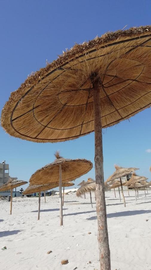 L'Hirondelle De Kelibia : Chez Amou Hotel Luaran gambar