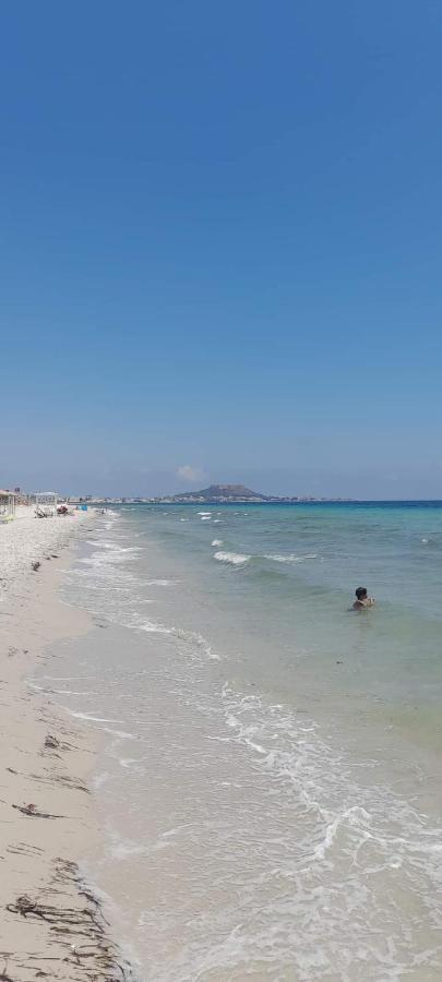 L'Hirondelle De Kelibia : Chez Amou Hotel Luaran gambar